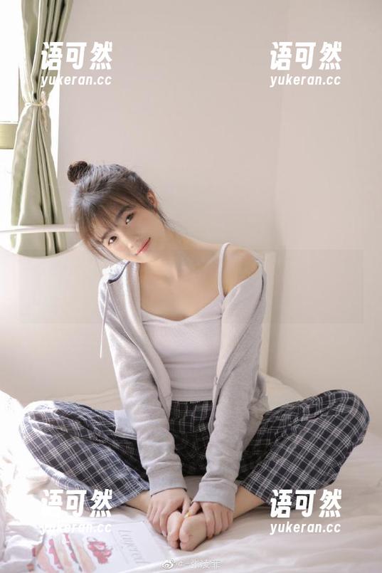 Addielyn(에디린)私拍作品：感受白衣少女的清甜图片世界
