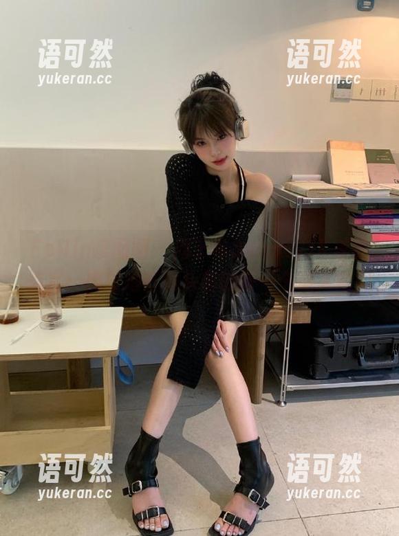 Feilin嗲囡囡 - 周于希dummyJK美图盛宴：捕捉她在镜头前的每一个迷人瞬间