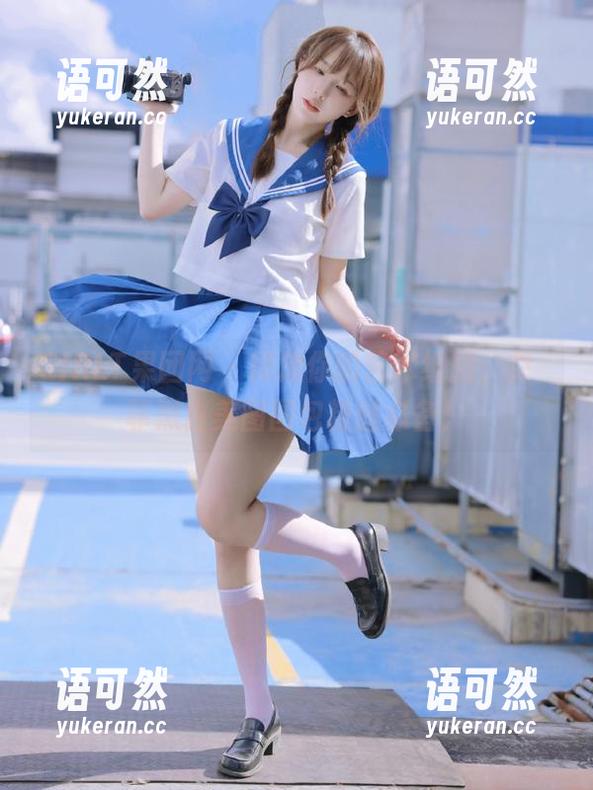GIRLT果团网 - 释放你的艺术细胞，龚玥菲黑白美图图包粉丝必备！