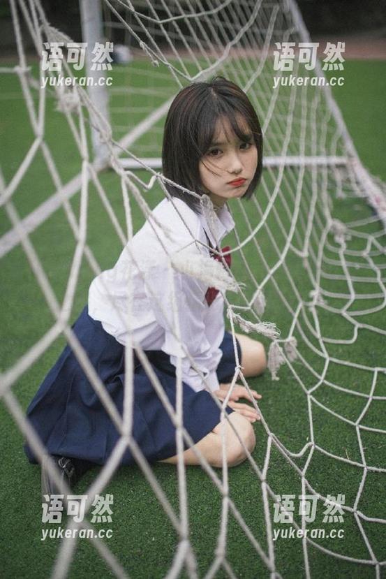 HuaYang花漾 - 小海臀Rena女仆奇幻之旅，尽在这组精彩写真图片中！