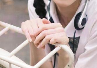IMiss爱蜜社 – 在线回顾：Evon陈赞之办公室图集里的时尚灵感与职场女性的迷人风采