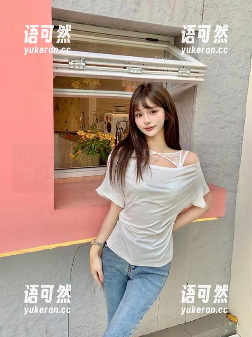 IMiss爱蜜社 - SOLO-尹菲火热比基尼套图更新，畅享夏日阳光与海浪的激情！