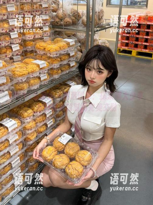 IMiss爱蜜社 - 精选图库：探索娜大少爷与白衬衫的时尚完美交融