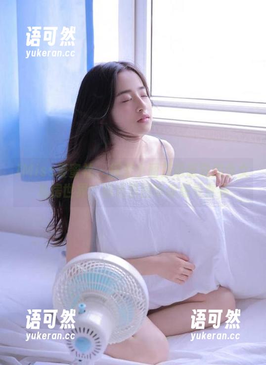 IMiss爱蜜社 - 探索小丽莎萌萌哒的少女私房世界：精选原图带你感受青春