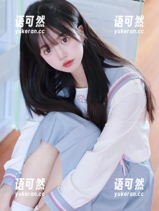 IMiss爱蜜社 - 石心琪：最新美图里的裤里丝，演绎了极致的风情万种！