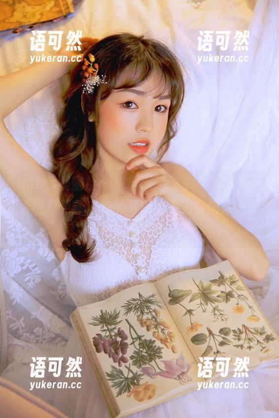 IMiss爱蜜社 - 来自“芝芝Booty”的温柔图包更新，她的写真究竟有多撩人？看完你就知道。
