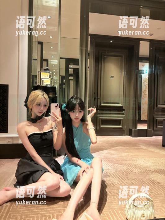 MFStar模范学院 - Ellie艾栗栗白衬衫无圣光写真，谁说清纯不能带点调皮？