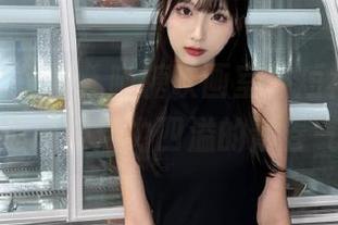 捕捉夏季风情，喵糖映画室外短裙图片，带你感受活力四溢的青春气息