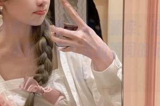 深入喵糖映画白色砂糖资源库：这一份写真合集，承载着每个灵动瞬间的记忆与情感