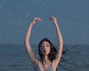 MiiTao蜜桃社 – 缇娜美Tinami自拍美图合集：用影像勾勒她的生活，感受那份美的灵动与自由