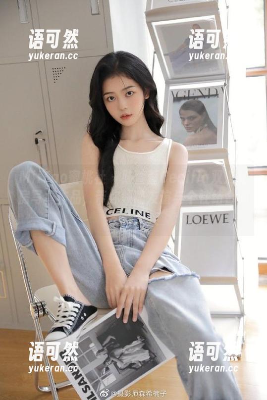 MiiTao蜜桃社 - 陆萱萱Cecilia双人私房写真作品，带你领略友谊与个性结合的独特风采