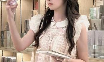 MyGirl美媛馆 – 夏茉GIGI学姐无圣光写真图集，笑出腹肌的同时也能被美貌冲击！