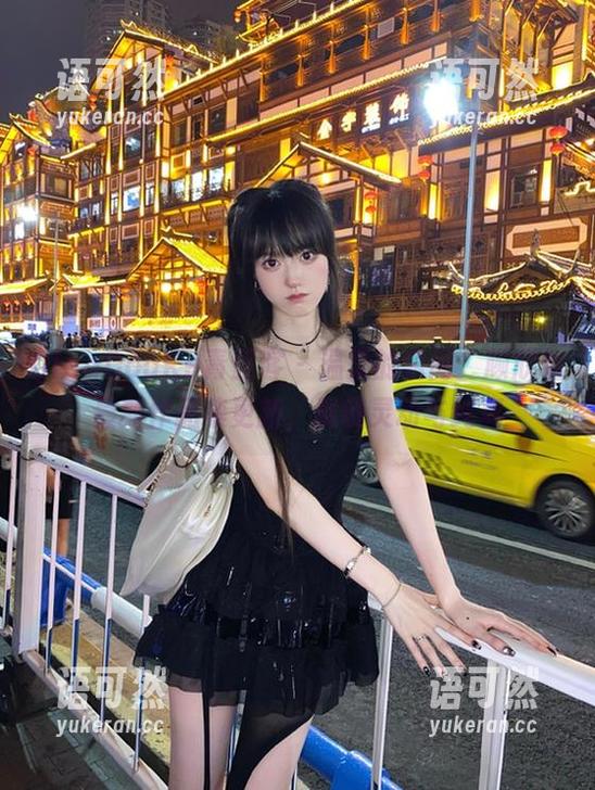 QingDouKe青豆客 - 温柔的瞬间：顾欣怡最新作品集更新，展现灵动与纯真