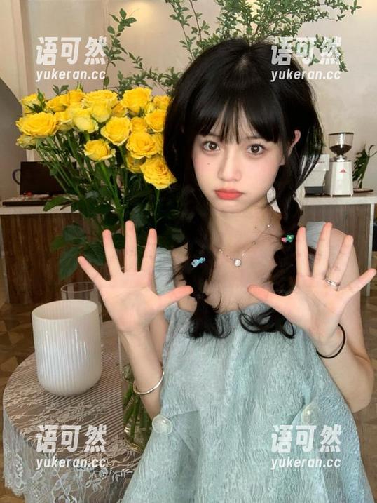 SSA丝社 - 双双黑色写真套图，感受她独特的个性与时尚