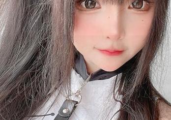 SayoMomo独特礼服COS图包，展现无限可能的时尚魅力