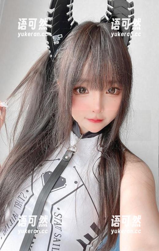 SayoMomo独特礼服COS图包，展现无限可能的时尚魅力