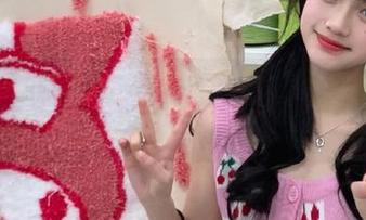 TGOD推女神 – 晓艾fafa御姐写真合集：瞬间定格的优雅气质与甜美微笑！