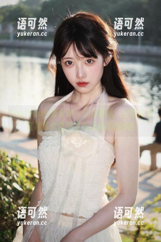 TouTiao头条女神 - 衣袂飘飘，幻雪儿的红裙写真原图图集闪耀你的眼睛