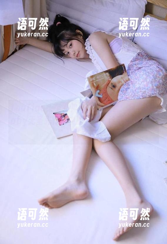 TouTiao头条女神-杨漫妮baby TouTiao头条女神 - 本季必看:杨漫妮baby无圣光作品中的美腿,诠释完美与艺术之美