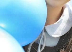 TouTiao头条女神 – 申美嫣与镂空艺术的碰撞：美图照片记录下灵魂的深邃瞬间