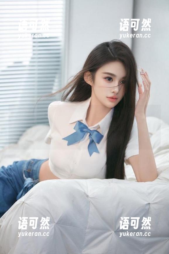 TouTiao头条女神 - 每日更新！蔡老师为你呈现学姐的诱人写真，点击查看新图片！