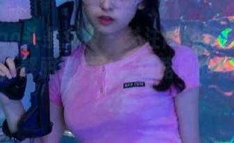 TouTiao头条女神 – 关注高韩菲连体衣最新更新，靓丽图片让你领略她的标志性魅力