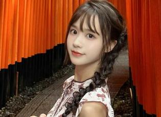 UGirls尤果网 – 芊小童最新女孩写真照片，带你进入青春的无限可能与幻想