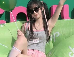 UGirls尤果网 – 带你看金美子JK精选图片，笑翻的同时感受不一样的魅力！