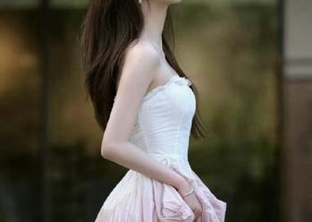 UGirls尤果网 – 颜亦汐最新裸足作品原图更新，带你走进她的清新世界