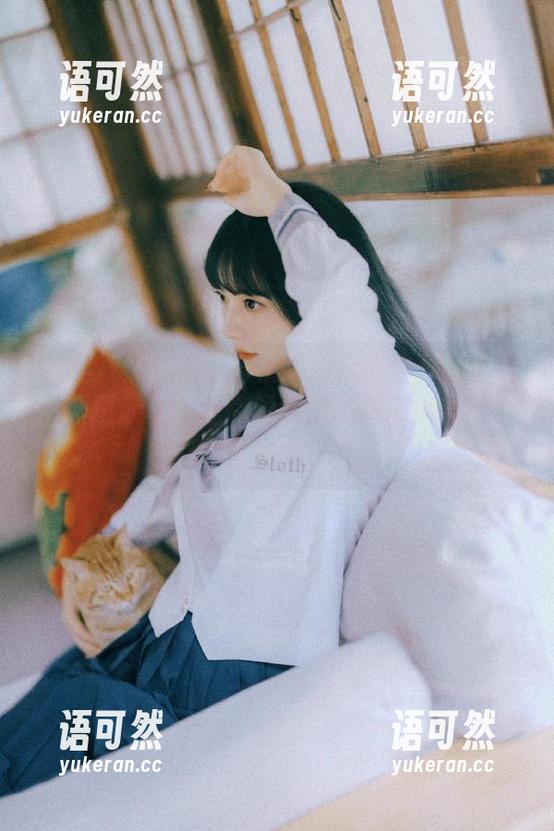 XIAOYU语画界 - 潘朵拉Laa牛仔裤大片：原图分享，让你领略她的时尚风格与个性魅力！
