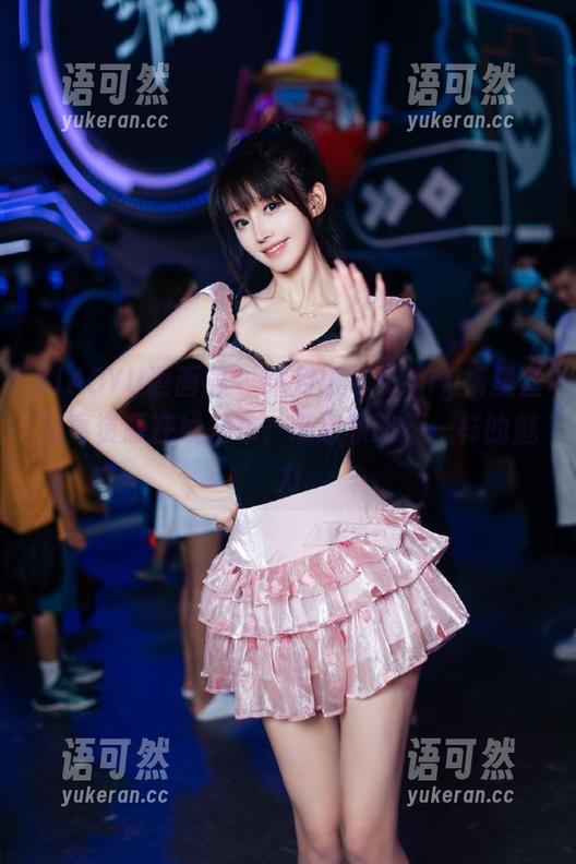 XIAOYU语画界 - 绯月樱-Cherry裤里丝写真资源在线发布，带您领略不一样的魅力
