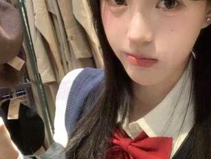 Xiuren秀人网 – 尽享职业装魅力，CherryBlessU最新写真网盘合集精彩上线！