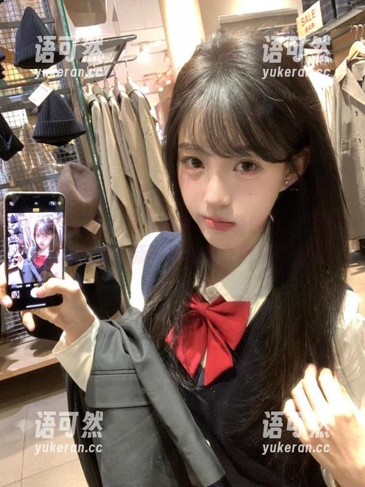 Xiuren秀人网-CherryBlessU Xiuren秀人网 - 尽享职业装魅力,CherryBlessU最新写真网盘合集精彩上线!