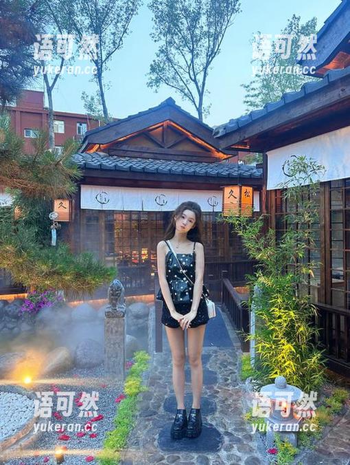Xiuren秀人网 - 在线感受Cherry樱桃酱自拍写真带来的视觉盛宴，别错过哦！