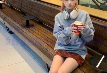 Xiuren秀人网 – 捕捉瞬间：Yuki鱼儿少女的私拍图集展现生活的诗意