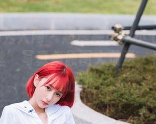 Xiuren秀人网 – 超震撼！伊小七MoMo‘裤里丝’写真集原图大放送，看完让人心动