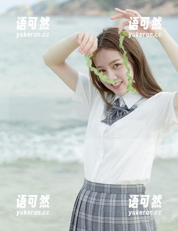 Xiuren秀人网 - 兜豆靓Youlina女友的惊艳瞬间：探索绝美高清原图与精致套图的奇妙之旅