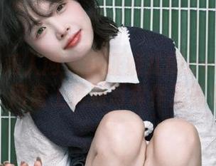 Xiuren秀人网 – 见证妮儿Bluelabel女神之美：网盘上最新写真作品等你来下载