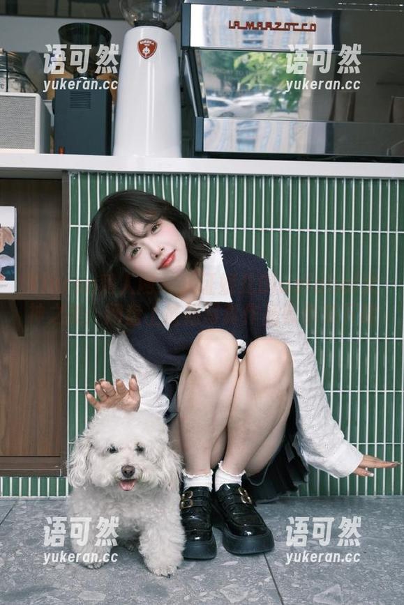 Xiuren秀人网 - 见证妮儿Bluelabel女神之美：网盘上最新写真作品等你来下载