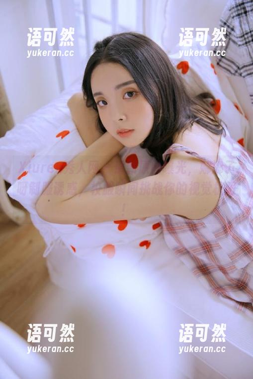 Xiuren秀人网 - 最新原图曝光，娜娜子呀制服诱惑，校服瞬间挑战你的视觉极限！