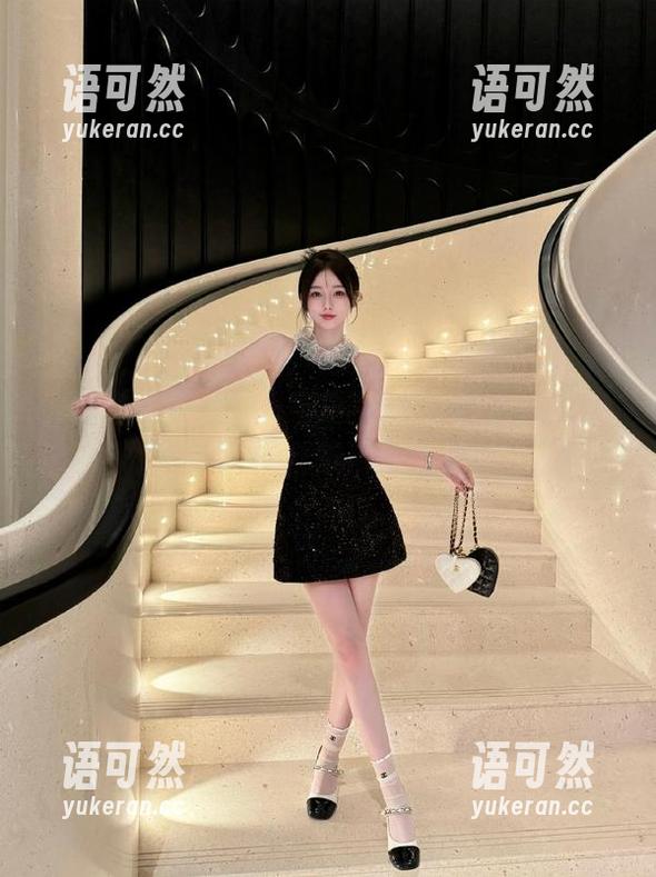 Xiuren秀人网 - 沉浸在尤妮丝白裙的魅力中：写真美图合集带你领略她的风采