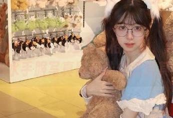 Xiuren秀人网 – 迷人风格来袭，戴允祺zoe水手服写真图包让你沉醉其中