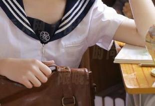 Xiuren秀人网 – 在线欣赏“拍黄瓜girl”的高跟鞋写真美图，时尚女神的魅力无限哦！