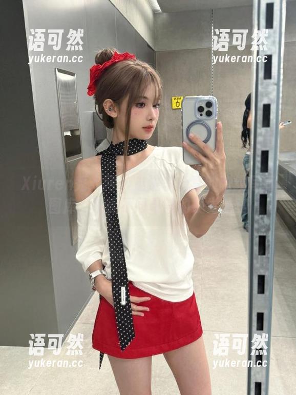 Xiuren秀人网 - 走进李七喜的豹纹写真图库，感受不同寻常的视觉盛宴