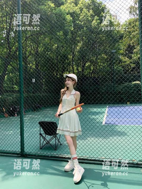 Xiuren秀人网 - 梦娜Vanessa白衬衫高清写真分享，看她如何用幽默征服整个屏幕