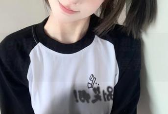 Xiuren秀人网 – 自然与幻想结合，观看欧阳若依的圣诞写真合集，享受冬日之美
