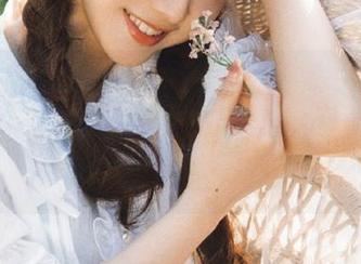 Xiuren秀人网 – 沐言yanyan比基尼全套写真，原图中展现了无与伦比的风姿与魅力，值得细细品味！