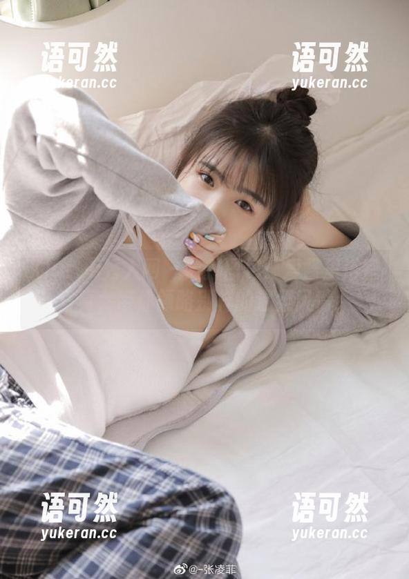 Xiuren秀人网 - 最新图包：爱酱里浴室写真，带你领略别样的温柔风情！