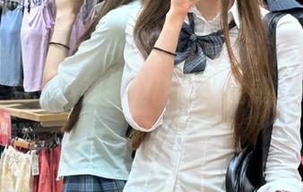 Xiuren秀人网 – 王馨瑶Yanni内衣写真新作来袭：下载她的甜美与性感，尽在眼前！