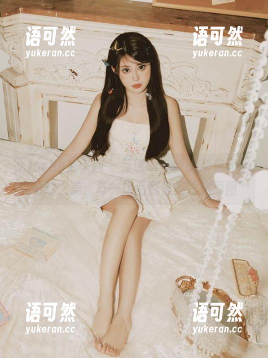 Xiuren秀人网 - 荡漾Crystal带你领略透明之美：每一作品都值得珍藏原图